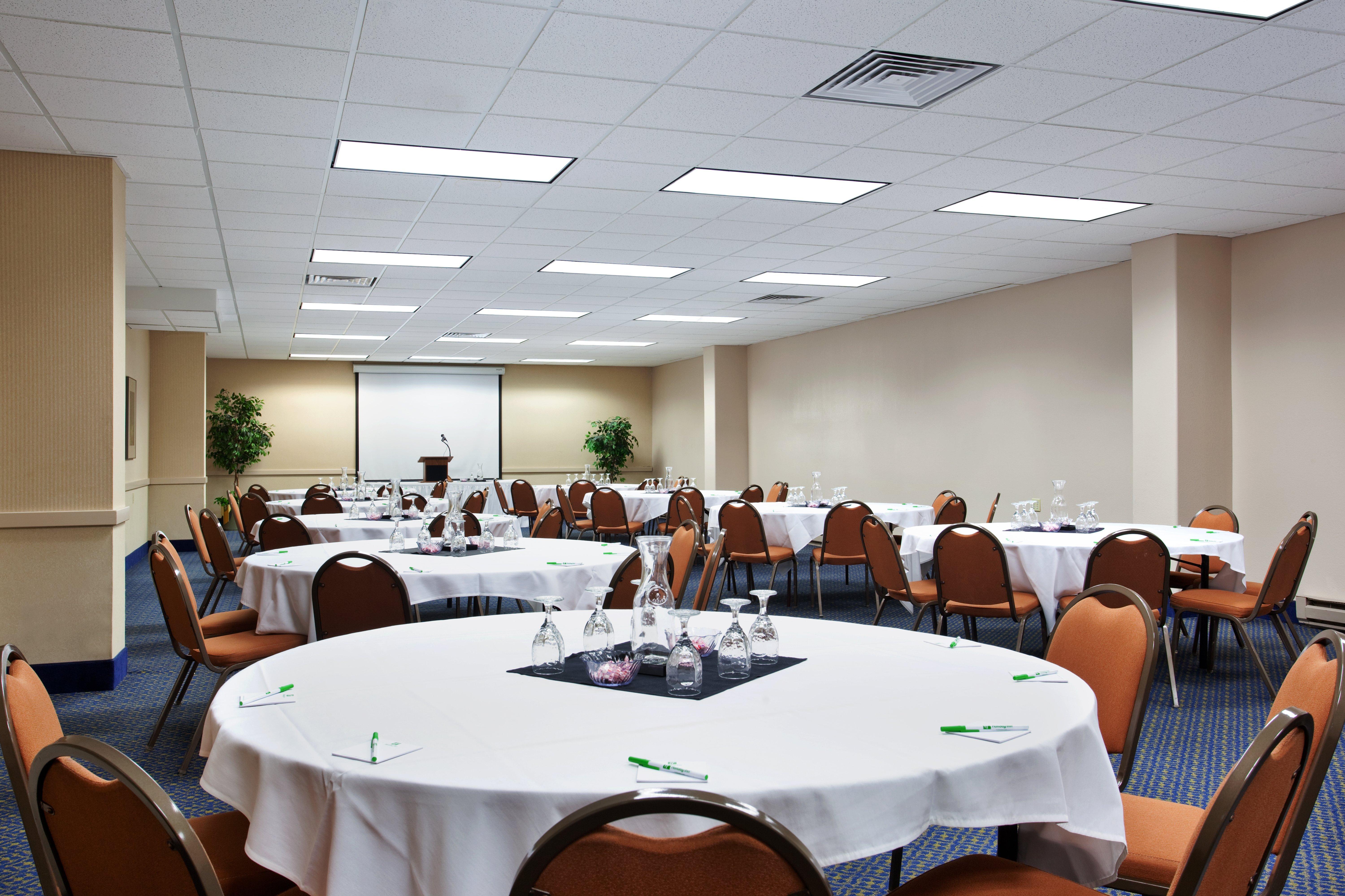 Holiday Inn Rockford By Ihg Eksteriør billede