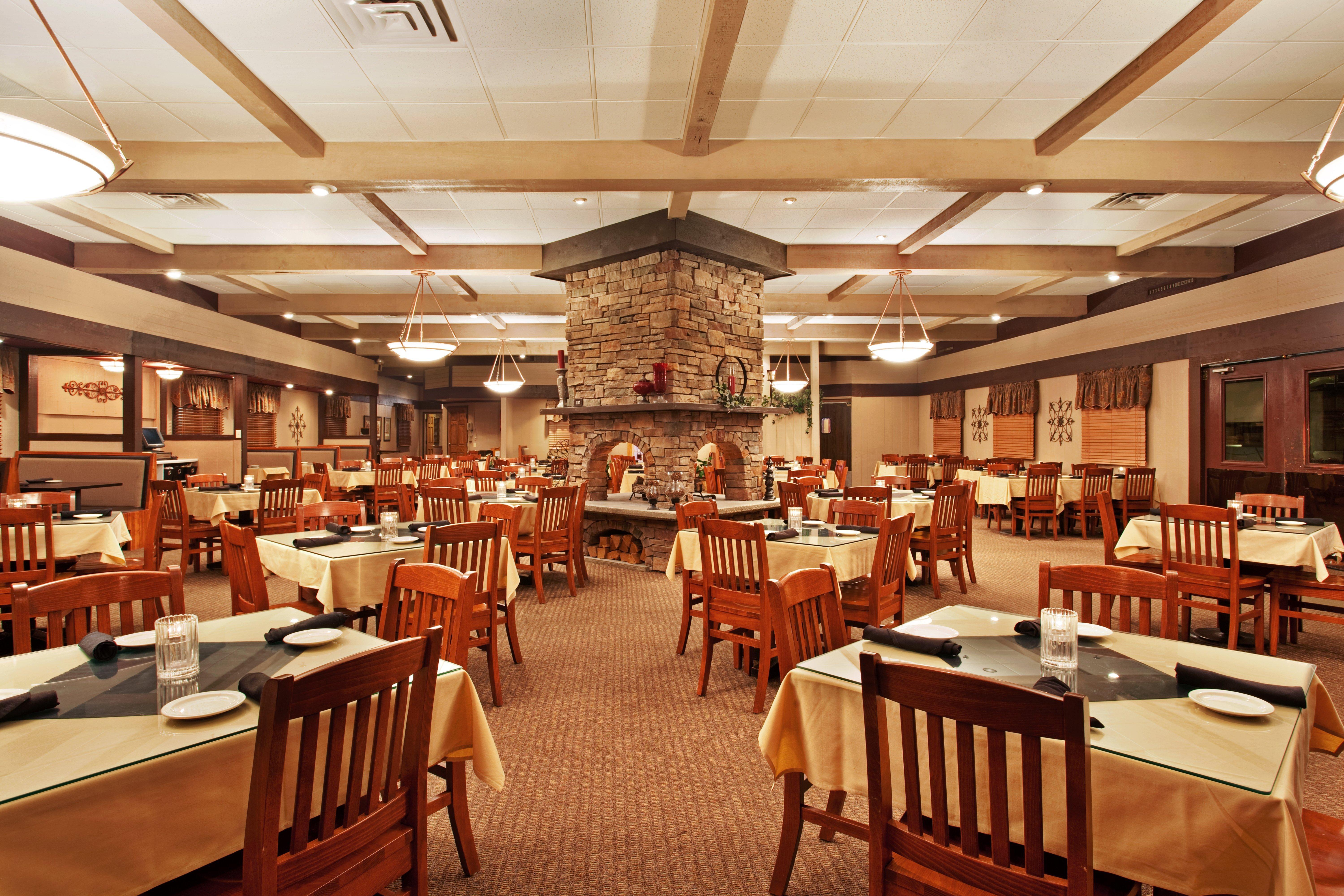 Holiday Inn Rockford By Ihg Eksteriør billede